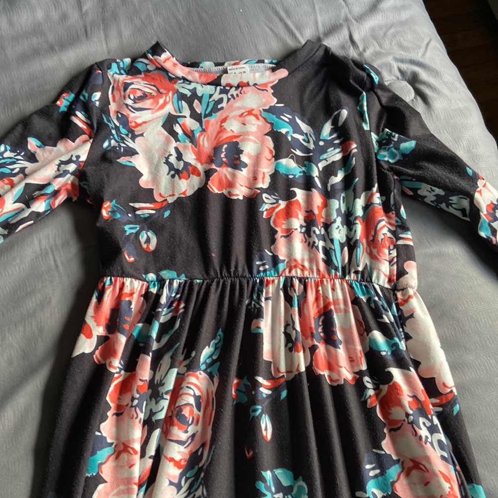 Girls dress w pockets
